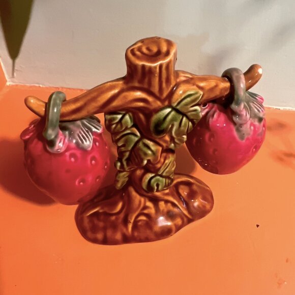1940s Japanese Hanging Strawberry Salt & Pepper Shakers | Fruit Garden Kitchen - Picture 6 of 10